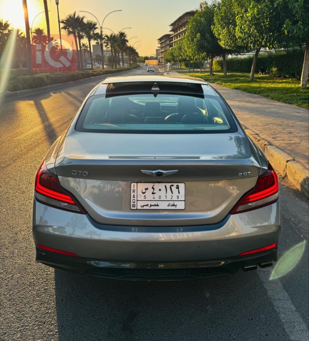 جنسس G70